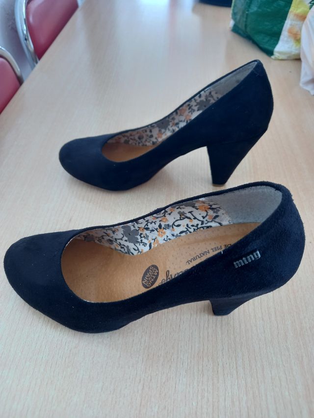 Zapatos de mujer con tacon.