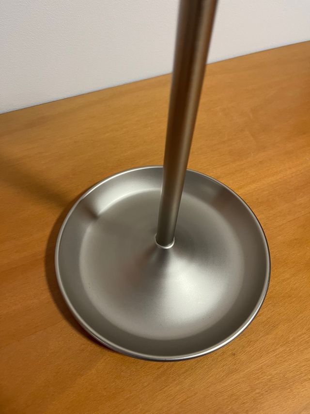 Colgador para collares metálico