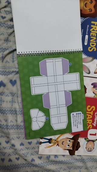 Libro de actividades Disney