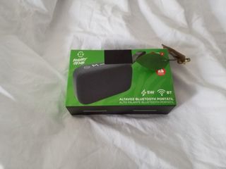 ALTAVOZ BLUETOOTH CON RANURA SD Y USB NUEVO