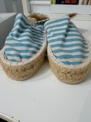 Alpargatas estampado aguamarina
