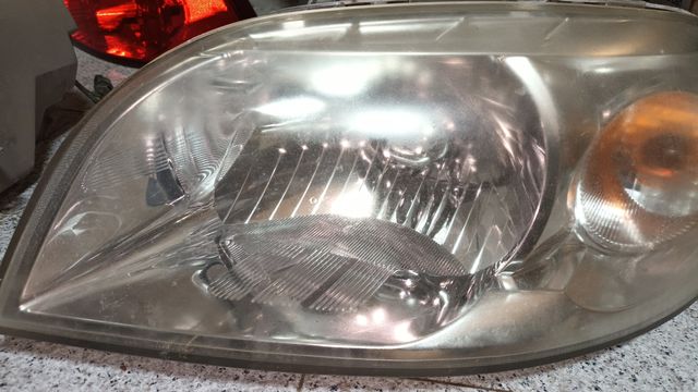 Faro y pilotos de CHEVROLET AVEO.
