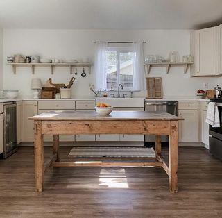 Isla de cocina rustica madera mesa alta 