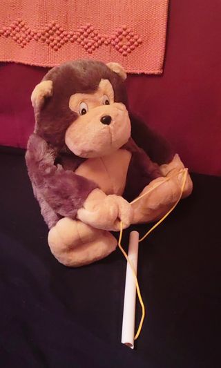 Mono de peluche...
