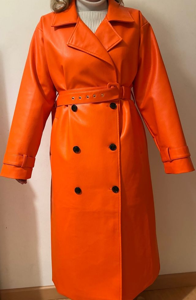 Abrigo mujer Nuevo. NAKD