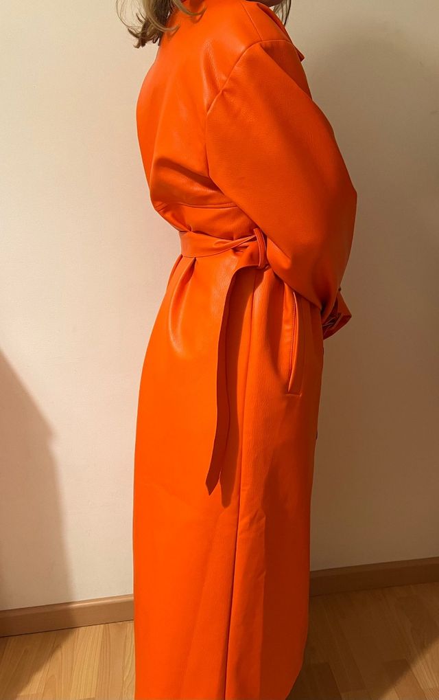 Abrigo mujer Nuevo. NAKD