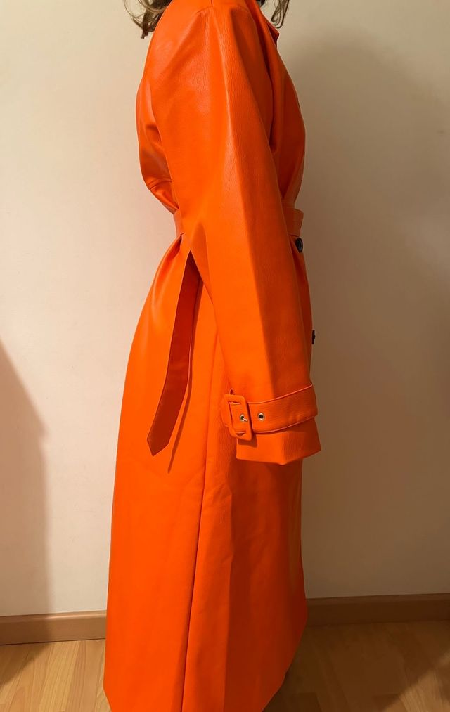 Abrigo mujer Nuevo. NAKD