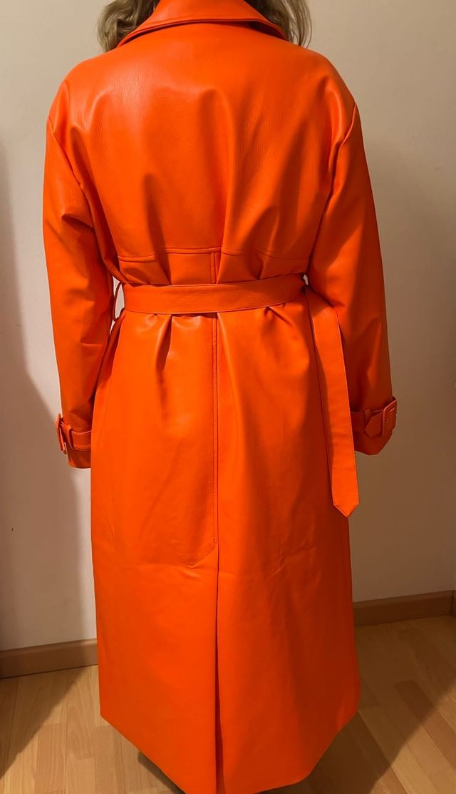 Abrigo mujer Nuevo. NAKD