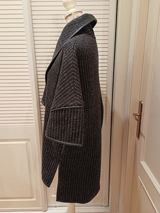 ABRIGO PEDRO DEL HIERRO, T-UNICA