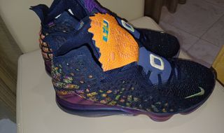 Zapatillas Nike LeBron XVII Monstars
