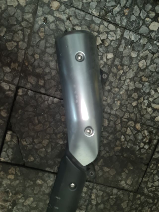 Línea Escape Original Suzuki DL 650