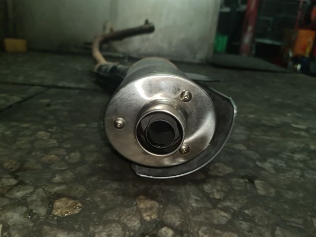 Línea Escape Original Suzuki DL 650