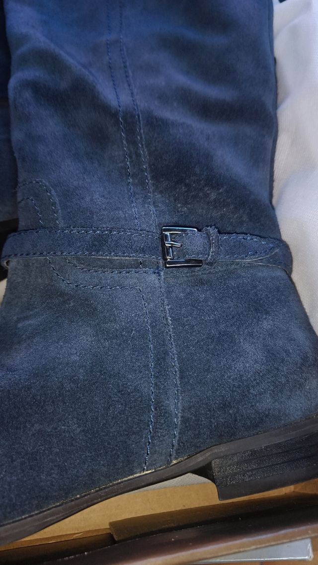 Botas altas azules de Cortefiel 