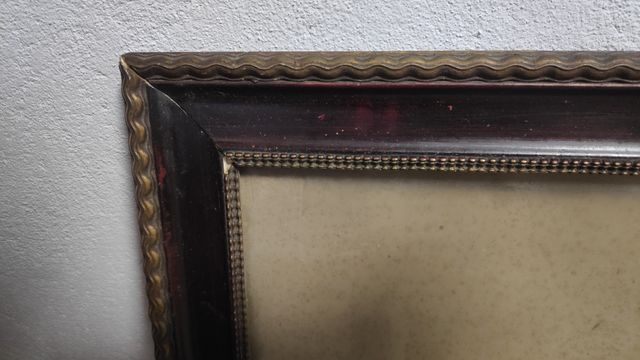 Marco antiguo, muy bonito, con cristal y trasera