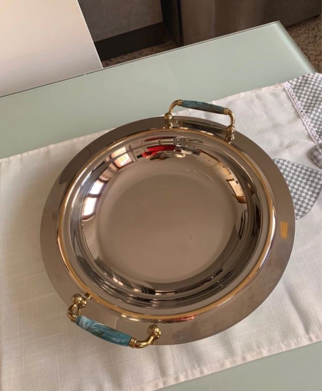 vassoio con coperchio