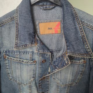 Cazadora vaquera Zara. Talla M Nueva