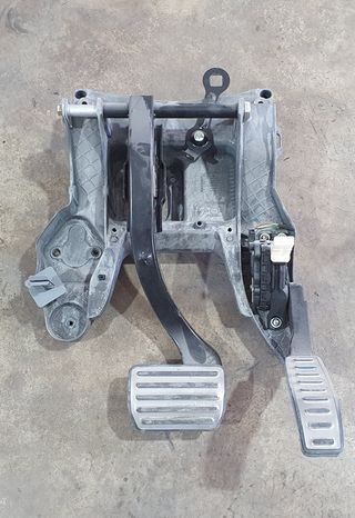 VENDO PEDALES PORSCHE CAYENNE 