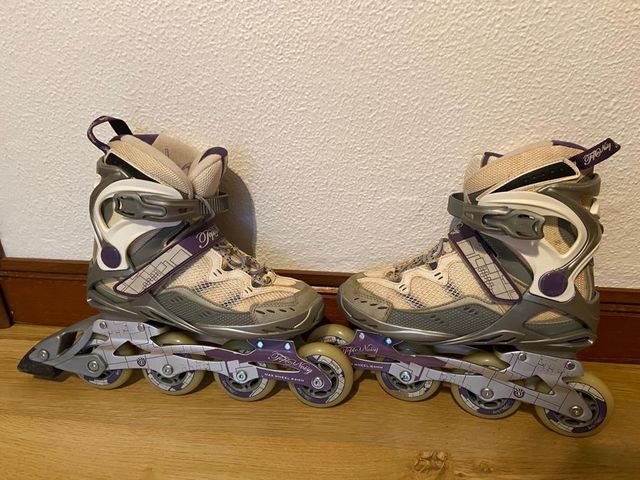 Patines hilera. T 38. BALNCO Y MORADO