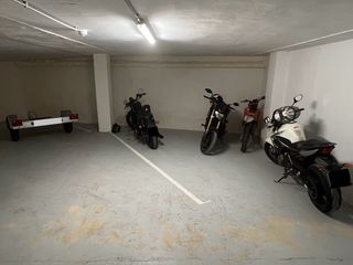 Parking cerrado para moto