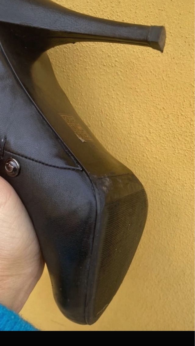 Scarpa decollete donna Guess