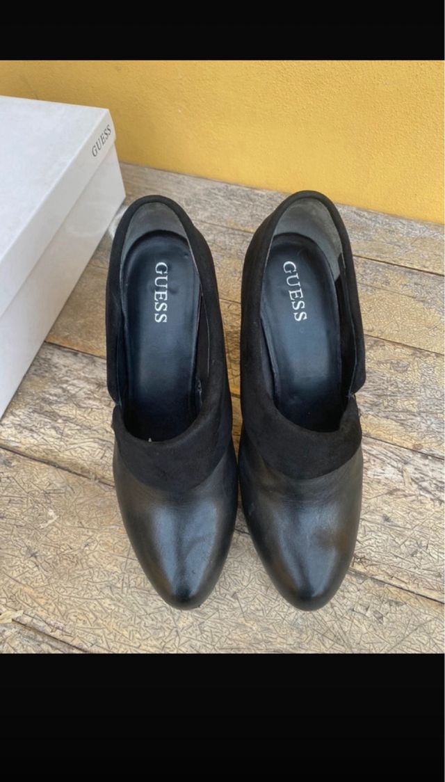 Scarpa decollete donna Guess