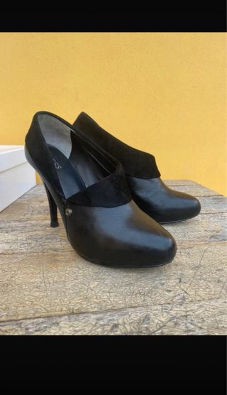 Scarpa decollete donna Guess