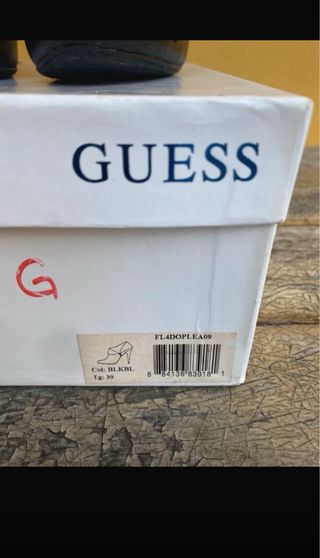 Scarpa decollete donna Guess