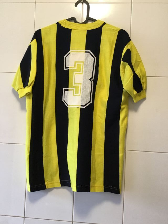 T-shirt Portugalete Baracaldo indossata in partita anni '70?