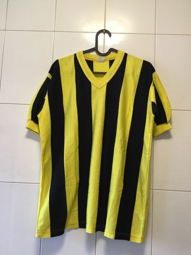 T-shirt Portugalete Baracaldo indossata in partita anni '70?