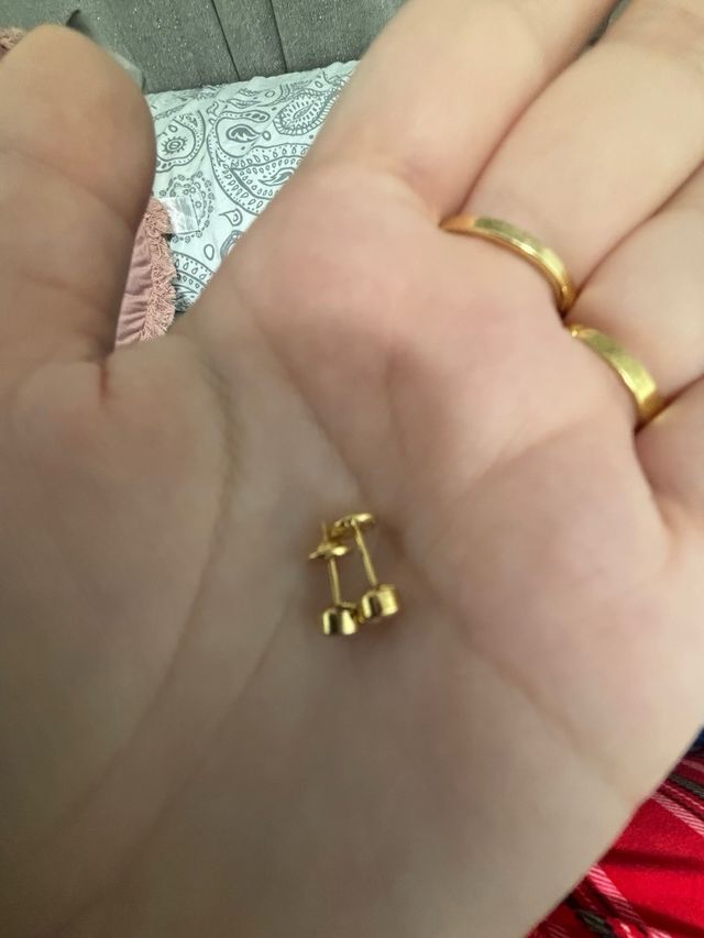 Brincos em ouro 9k
