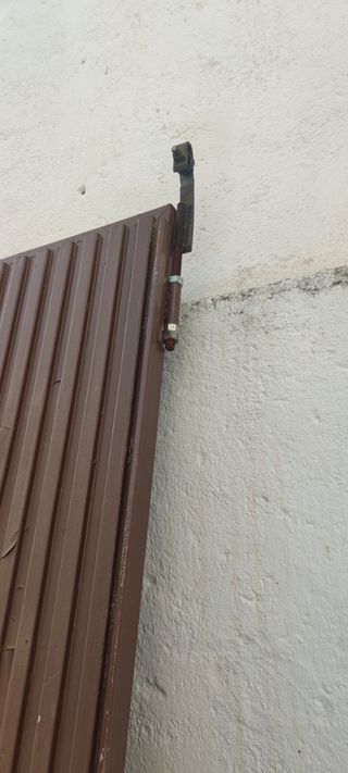 Puerta cochera garaje nave