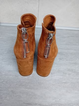 Botin tacón Bershka