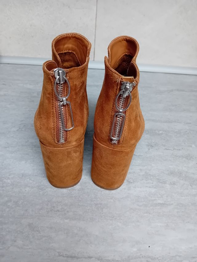 Botin tacón Bershka