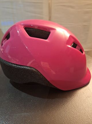 CASCO BTWIN NIÑOS XS y PROTECTORES 2XS