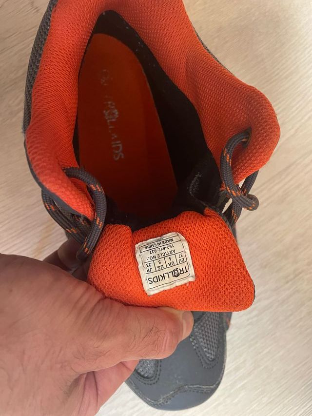 Botas montaña niño