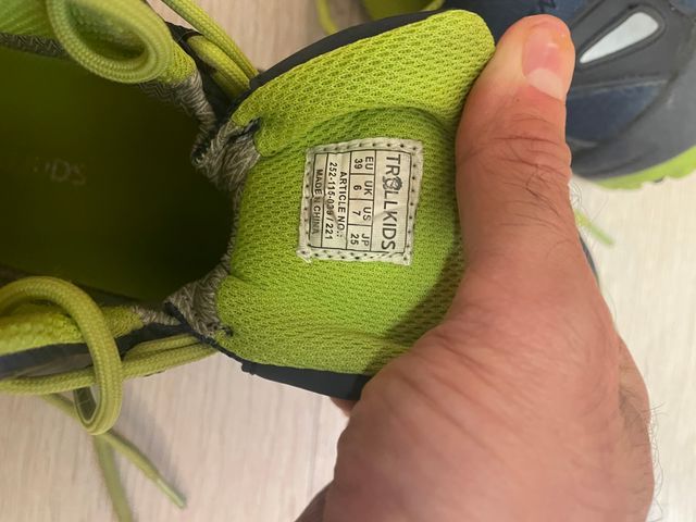 Botas montaña niño