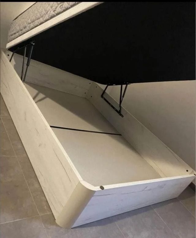 CANAPÉS, COLCHONES, CABEZALES..