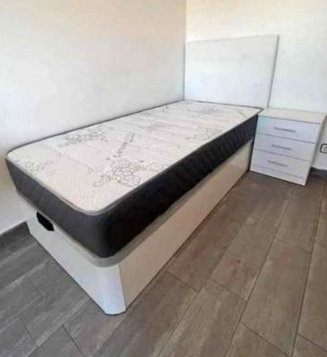 CANAPÉS, COLCHONES, CABEZALES..