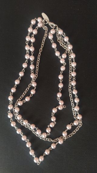 Collar con perlas
