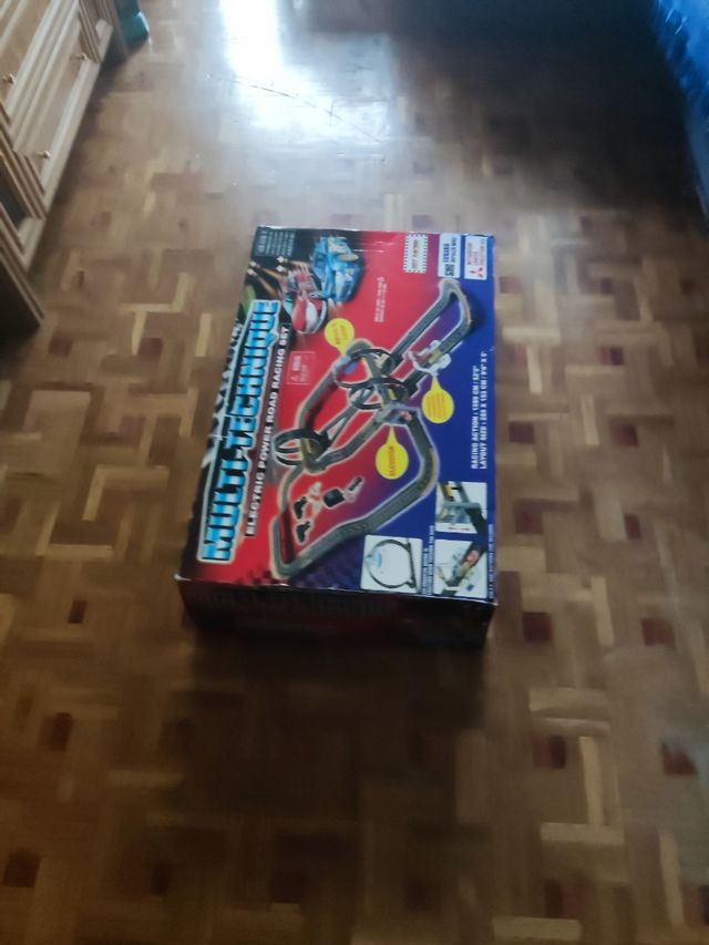 Circuito coches de carrera multi-tecnique