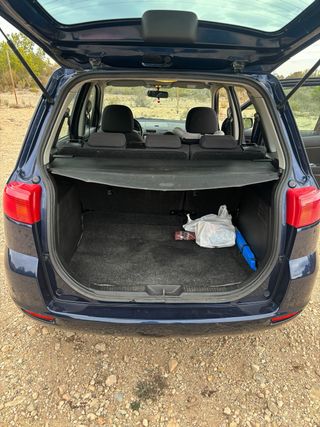 Mazda 2 2003