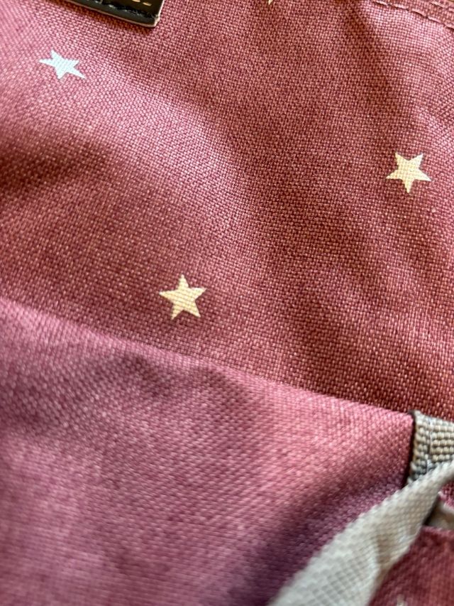 pañalera walking mum