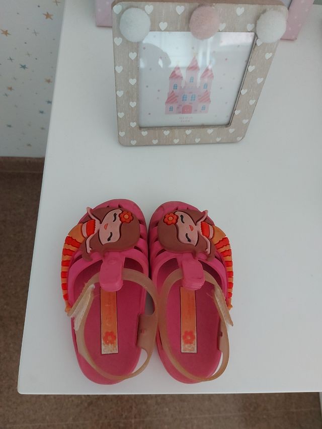 Sandalias niña iphanema