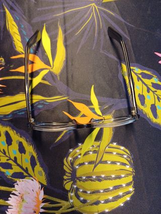 Gafas diseño frances,y cristal amarillo de sol...