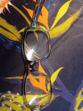 Gafas diseño frances,y cristal amarillo de sol...