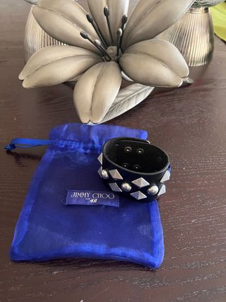 Jimmy Choo brazalete piel 