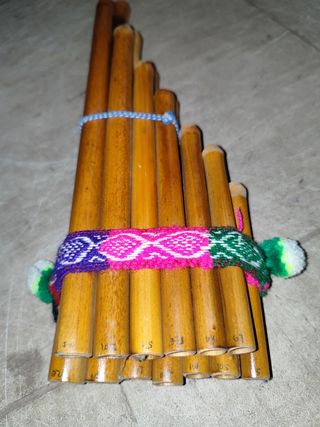 Zampoña/Flauta de pan. Instrumento Musical
