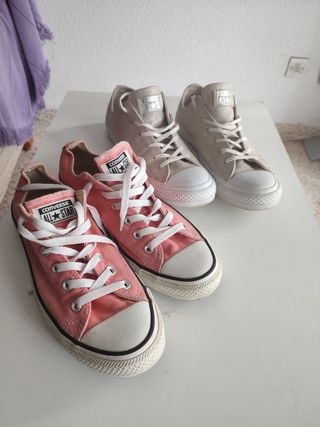 Lote de dos pares de converse. N. 41