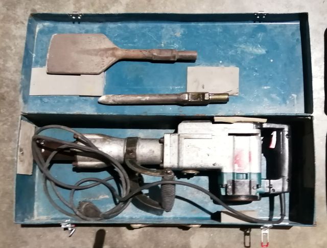MARTILLO PICADOR MAKITA HM1303
