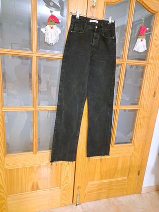 Pantalón Zara